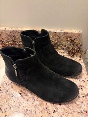 Propet Black Suede Ankle Booties with Side Zipper